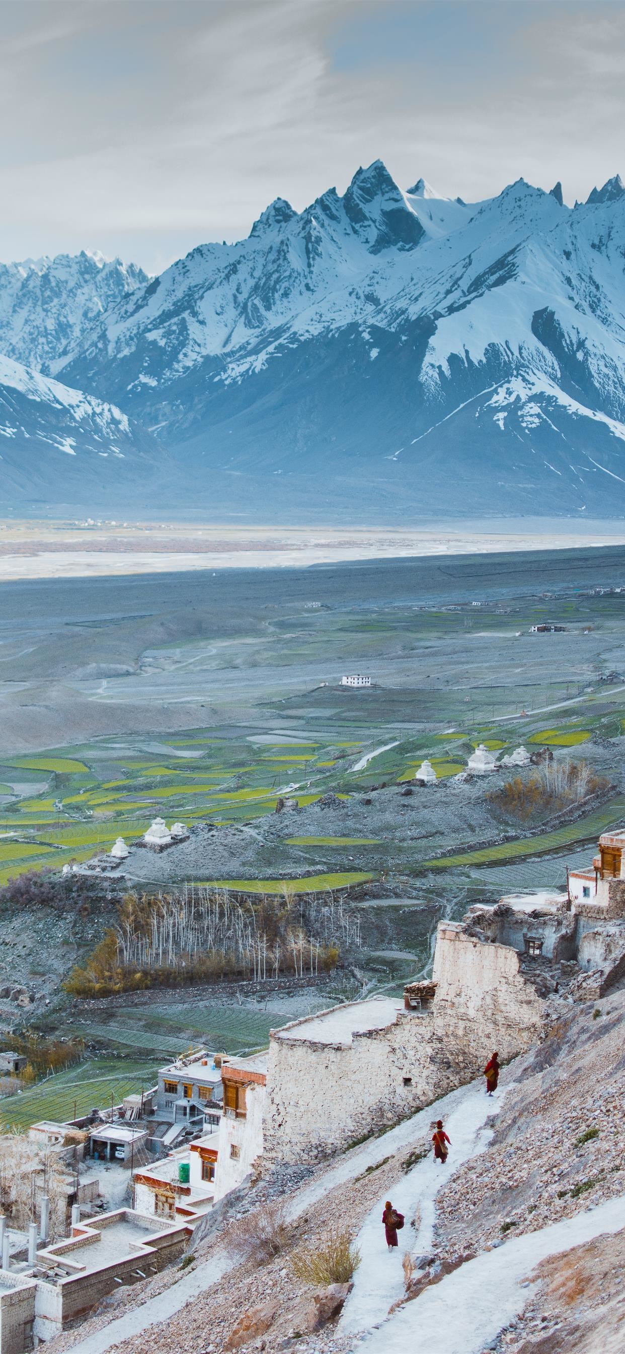 Karsha India iPhone SE Wallpaper Free