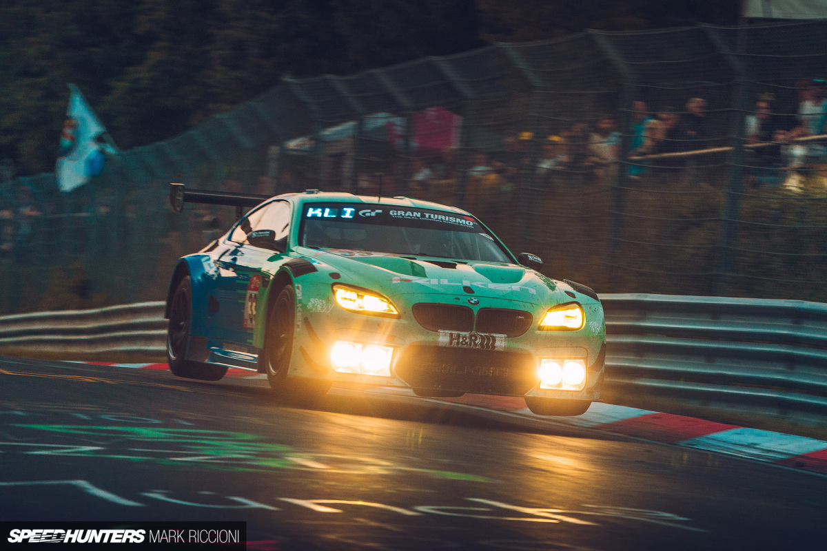 The 24 Hours Of Nürburgring In 24 Picture