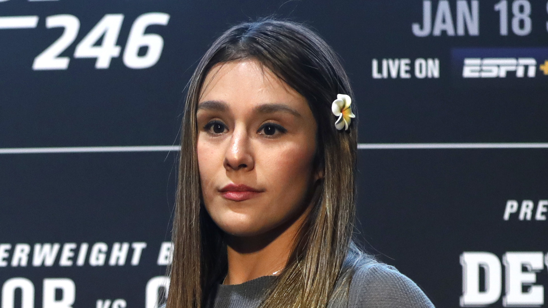 Alexa Grasso vs. Viviane Araujo: UFC