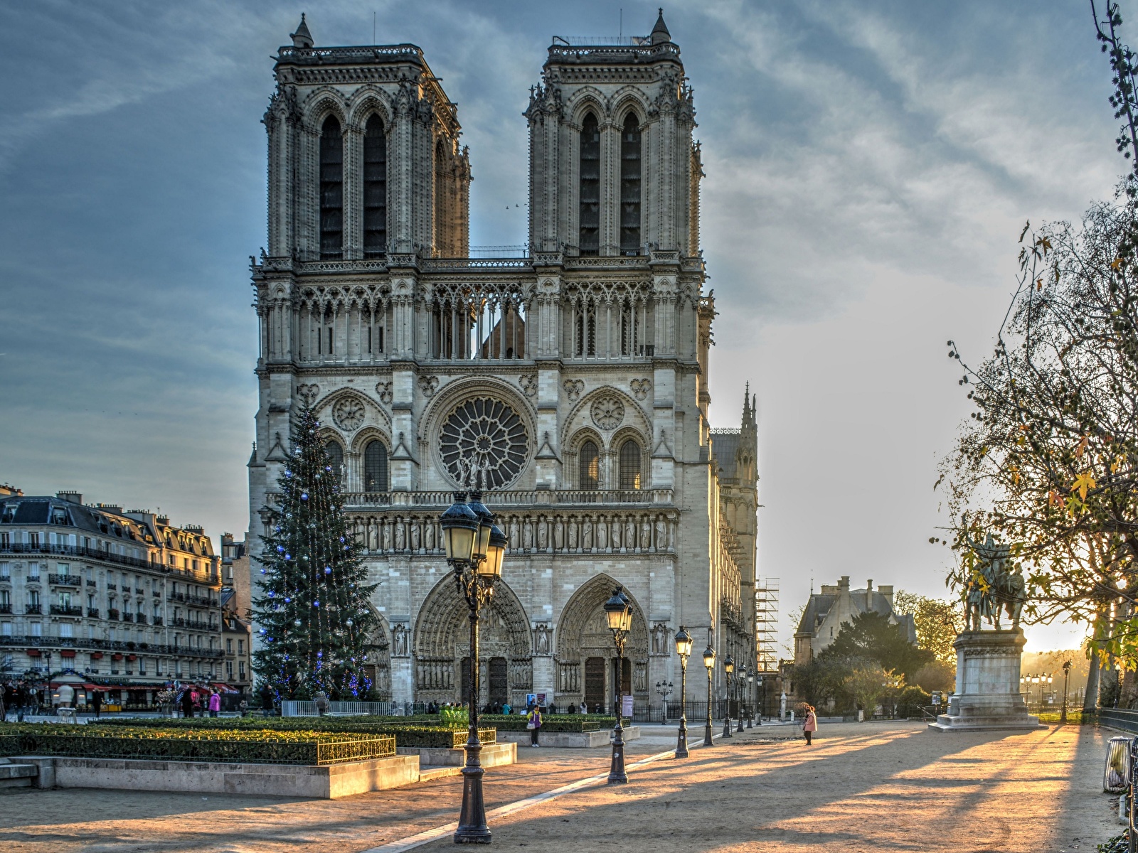Desktop Wallpaper Paris Cathedral
