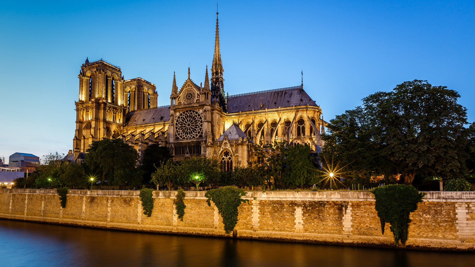 Notre Dame Desktop Wallpapers - Wallpaper Cave