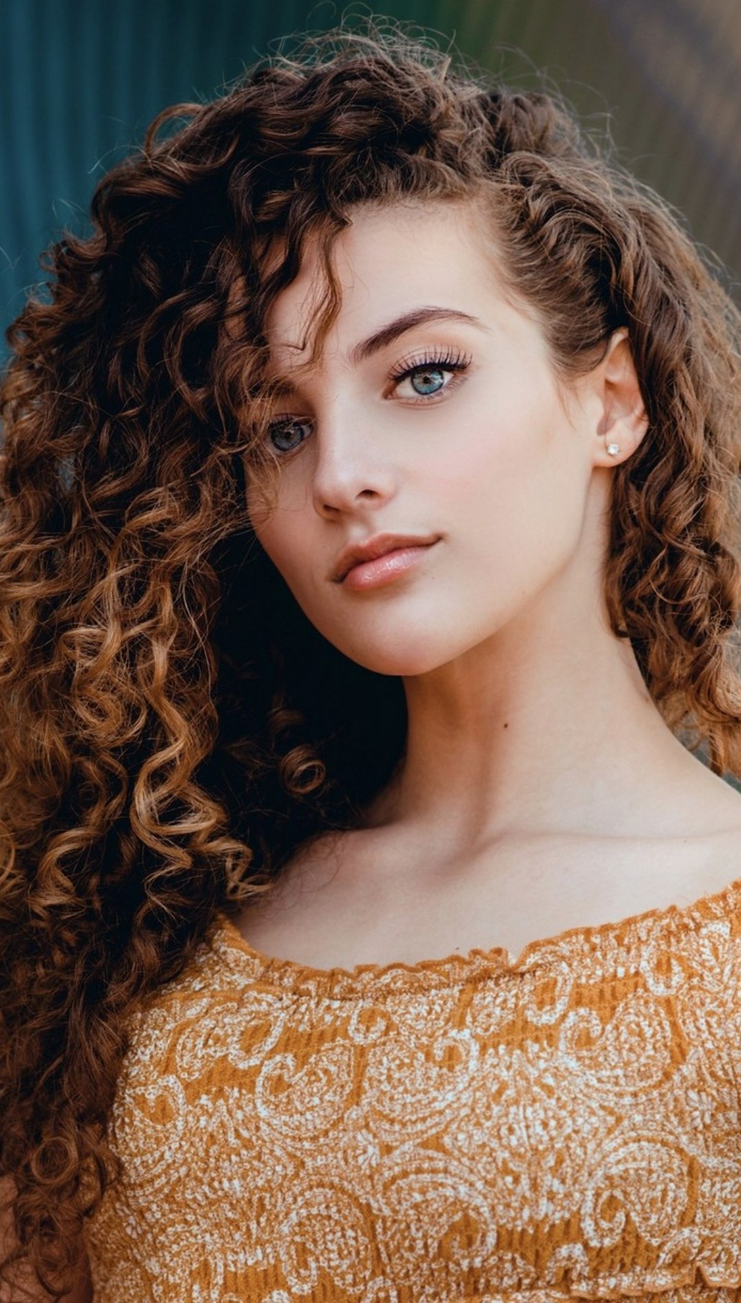 Sofie Dossi iPhone Wallpapers - Wallpaper Cave