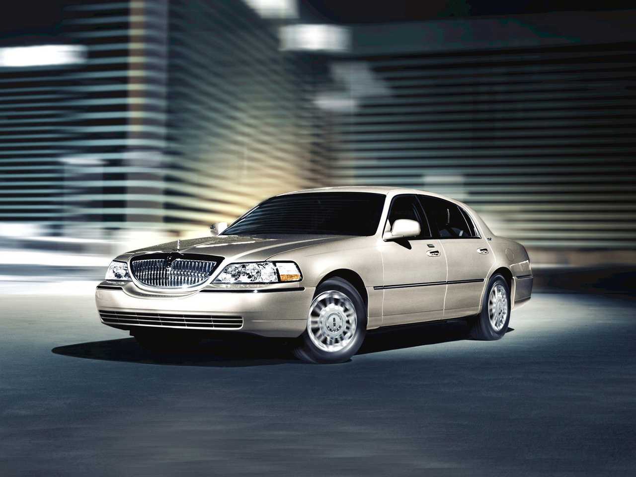 Lincoln Town Car