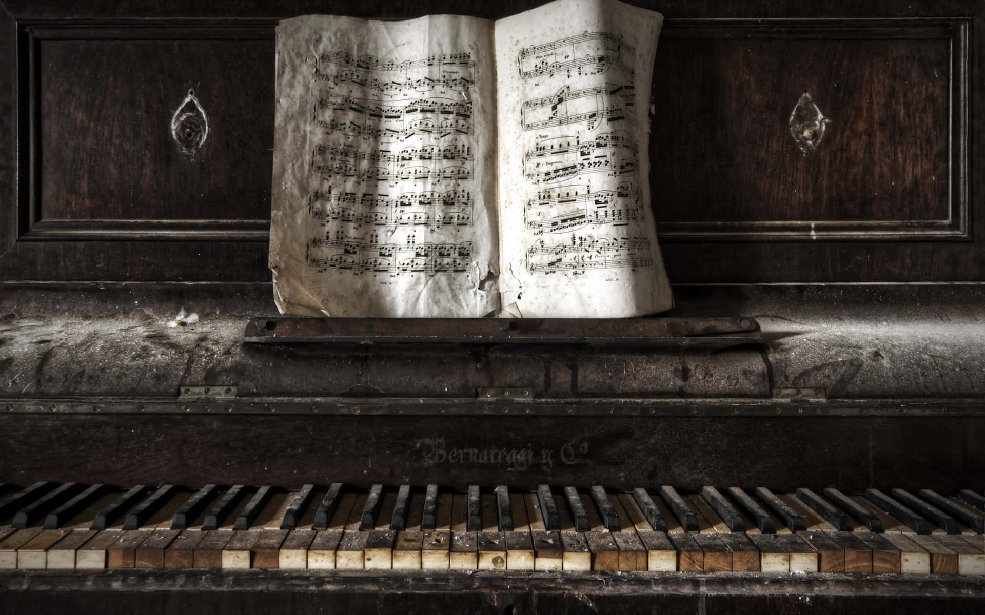 Download Elegant Black Piano