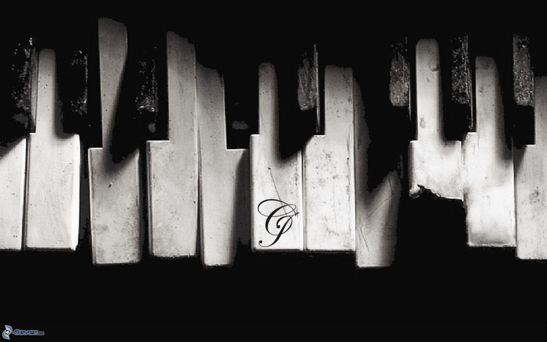 Old piano