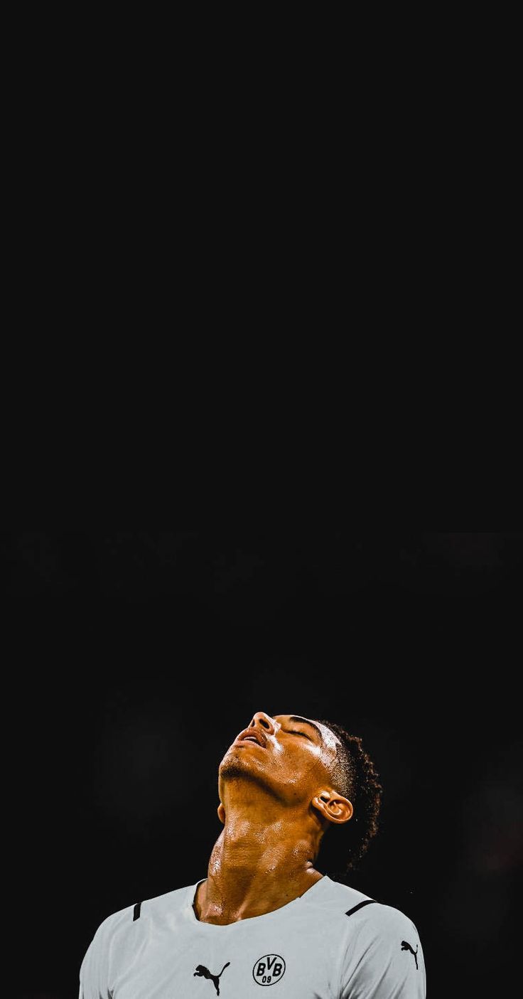 Jude Bellingham. Bellingham, Football