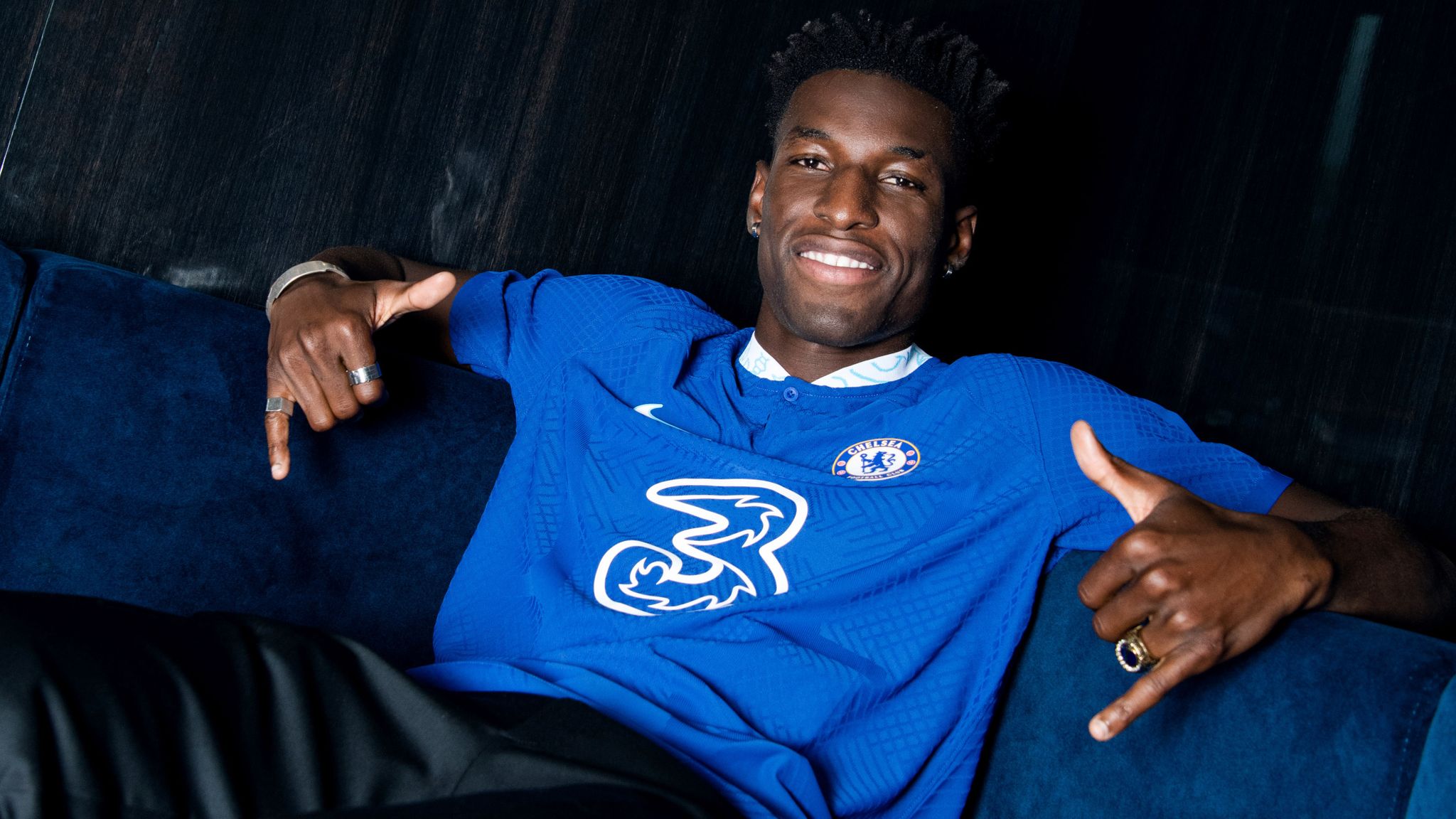 Nicolas Jackson: Chelsea sign