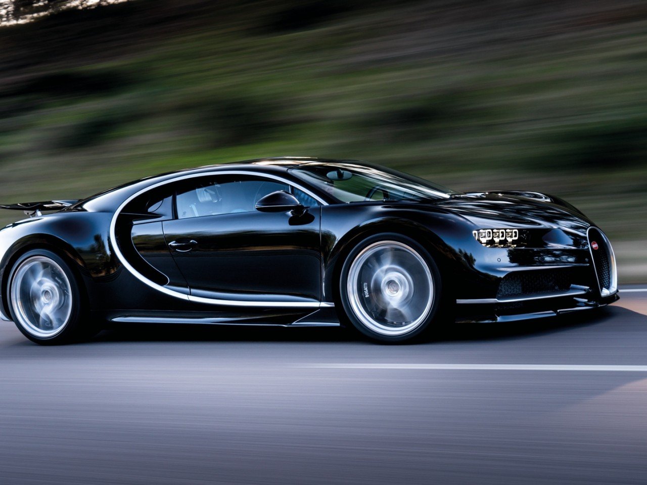 Bugatti Chiron HD Wallpaper 1280x960