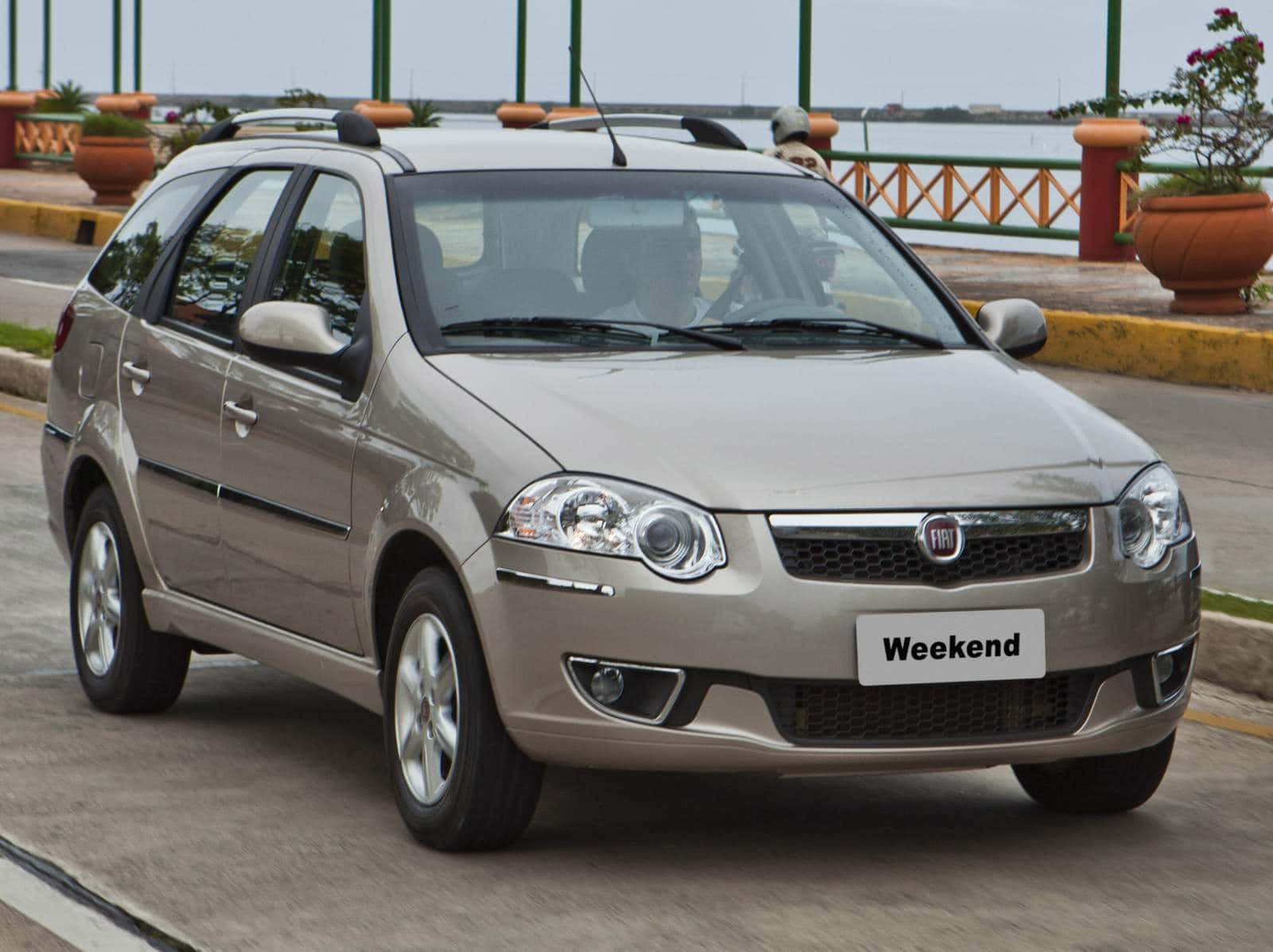 Download Fiat Palio: A Blend of Italian