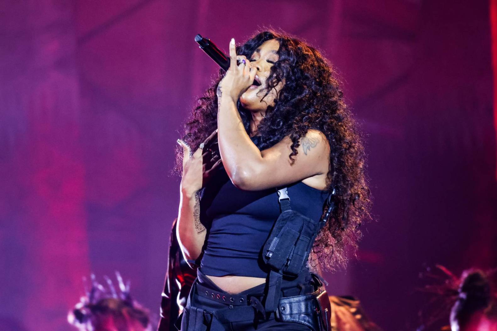 SZA Surprise Releases Lush New 'Saturn