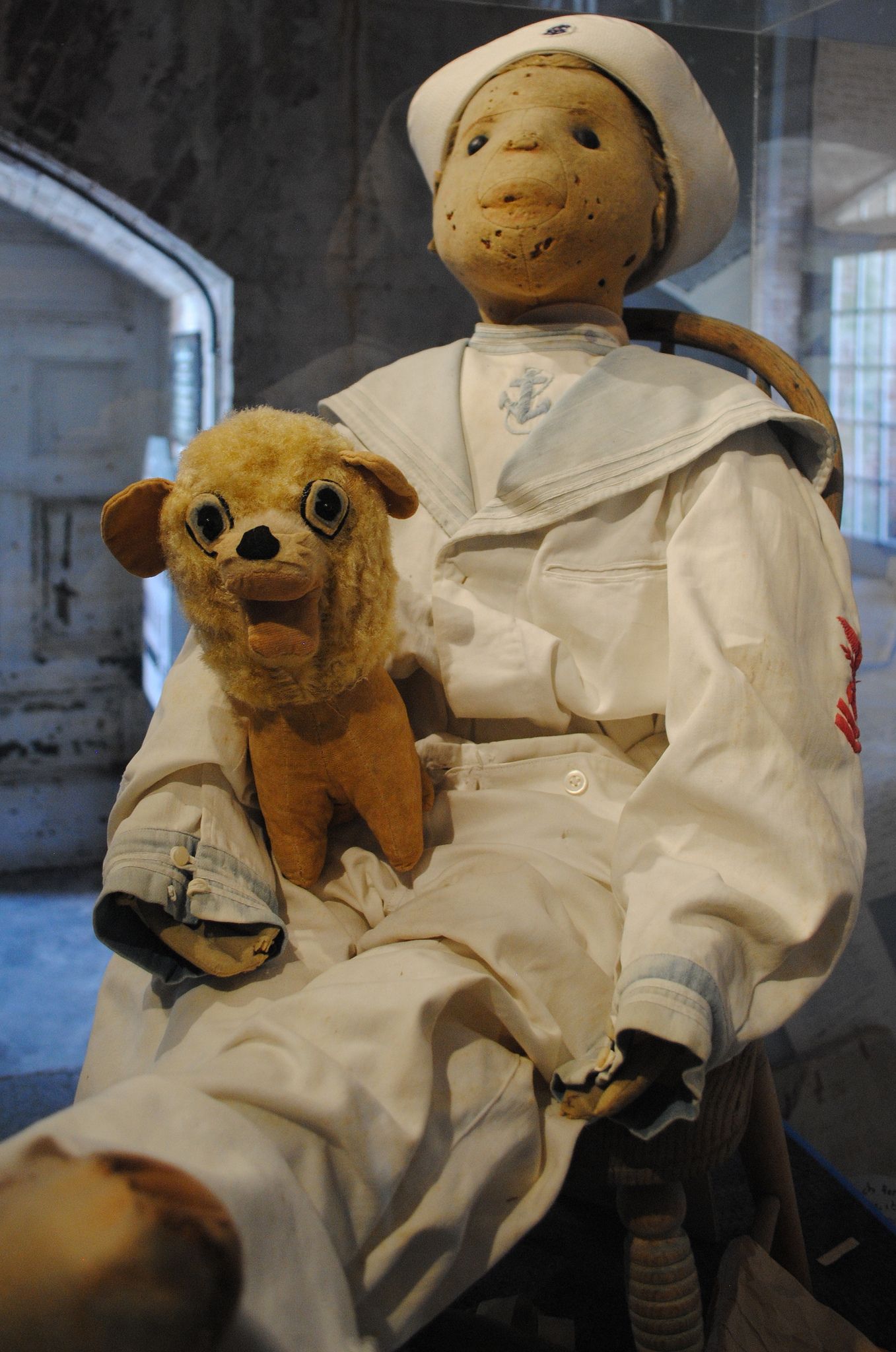 Robert the Doll. Haunted dolls, Robert