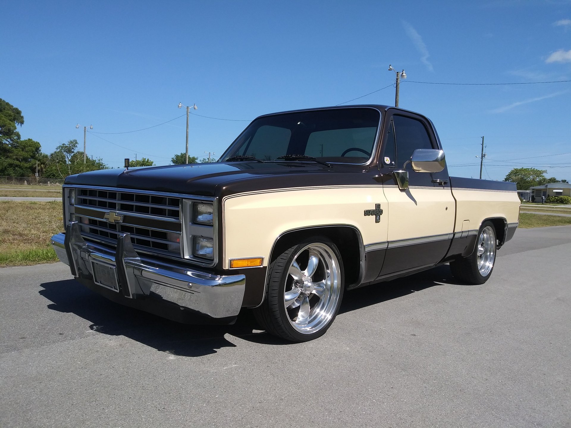 Chevrolet Silverado. GAA Classic Cars