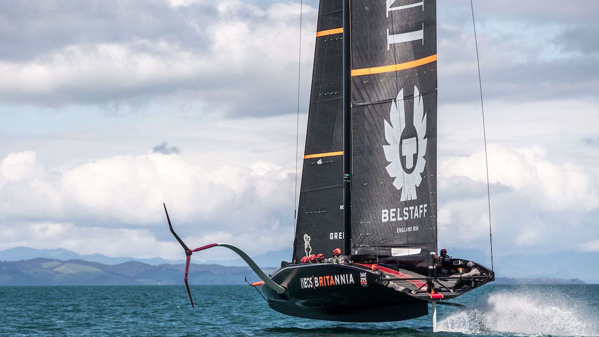 America's Cup: BRITANNIA takes flight