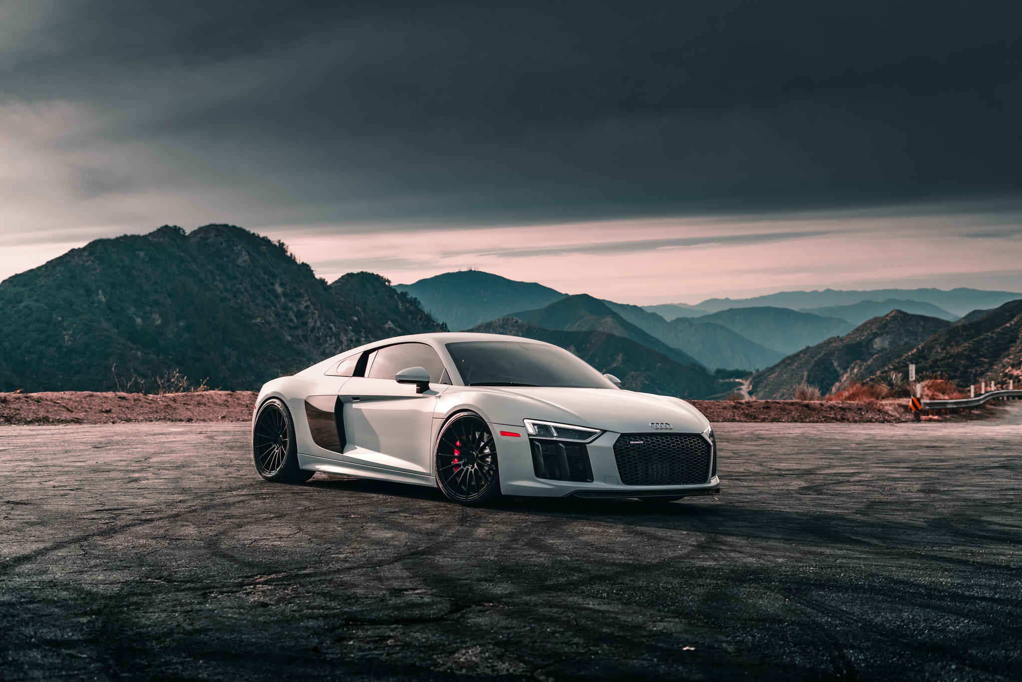 Vehicles Audi R8 V10 HD Wallpaper