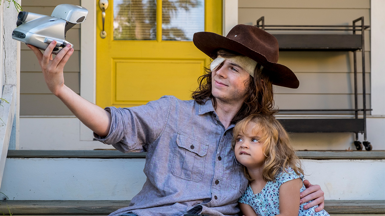 Walking Dead Image Show Carl Living