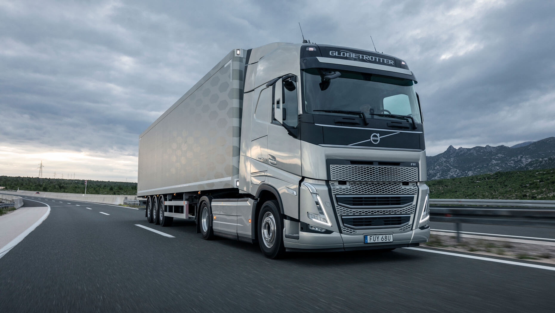 Volvo Trucks Unveils the New Volvo FH