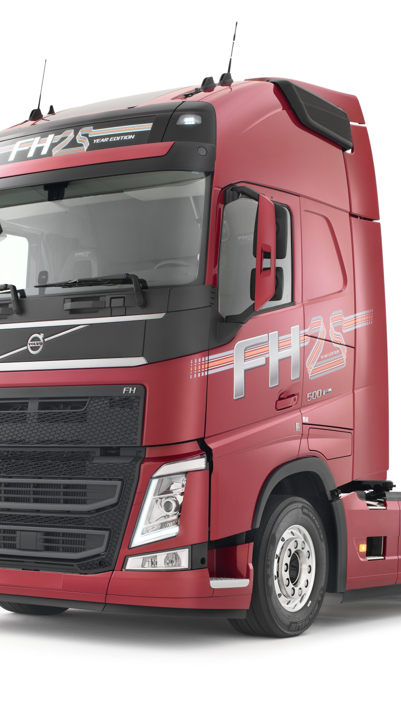 Download wallpaper Volvo, white