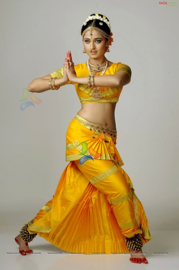 Anushka Chandramukhi. Bharatanatyam