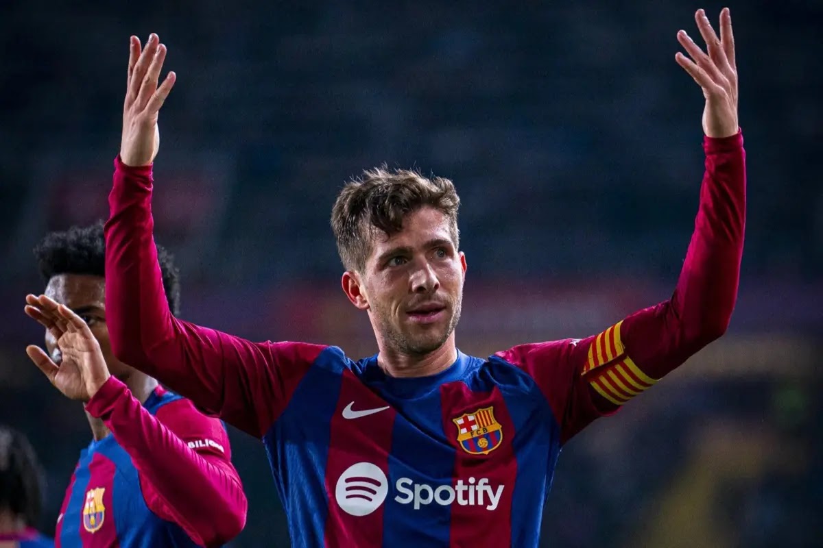 Will Barcelona renew Sergi Roberto's