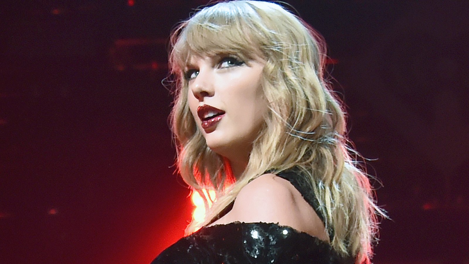 Taylor Swift Releases 'The Swift Life