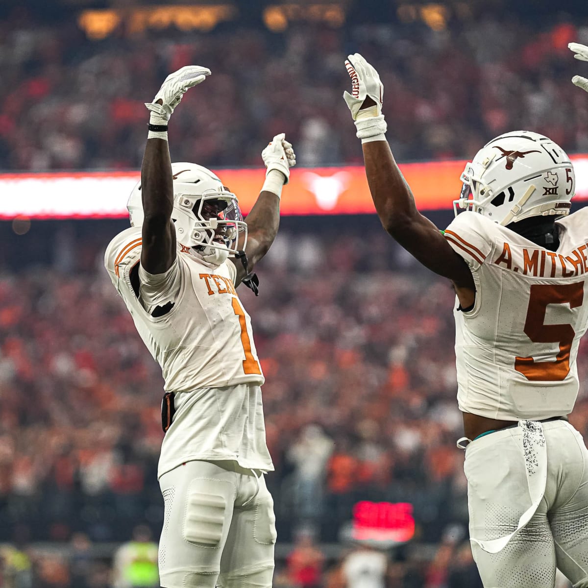 Where Texas Longhorns WRs Xavier Worthy