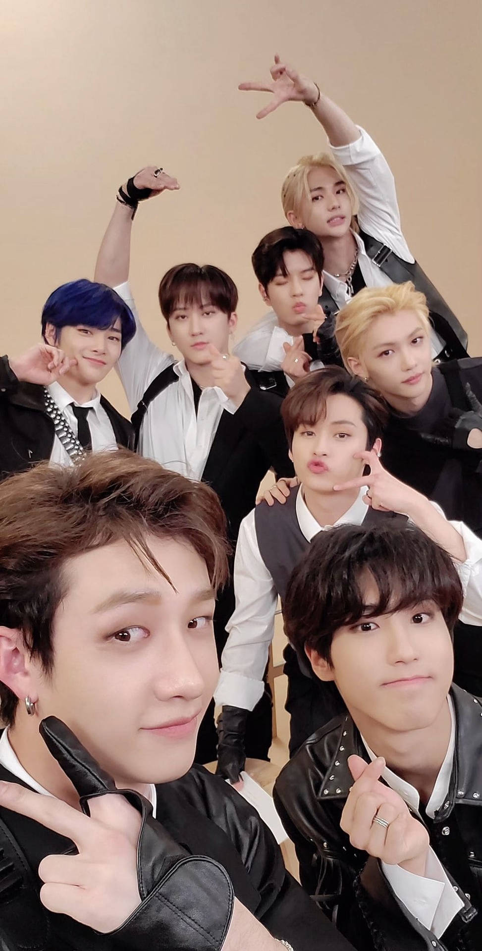 Download Stray Kids Wallpaper for FREE