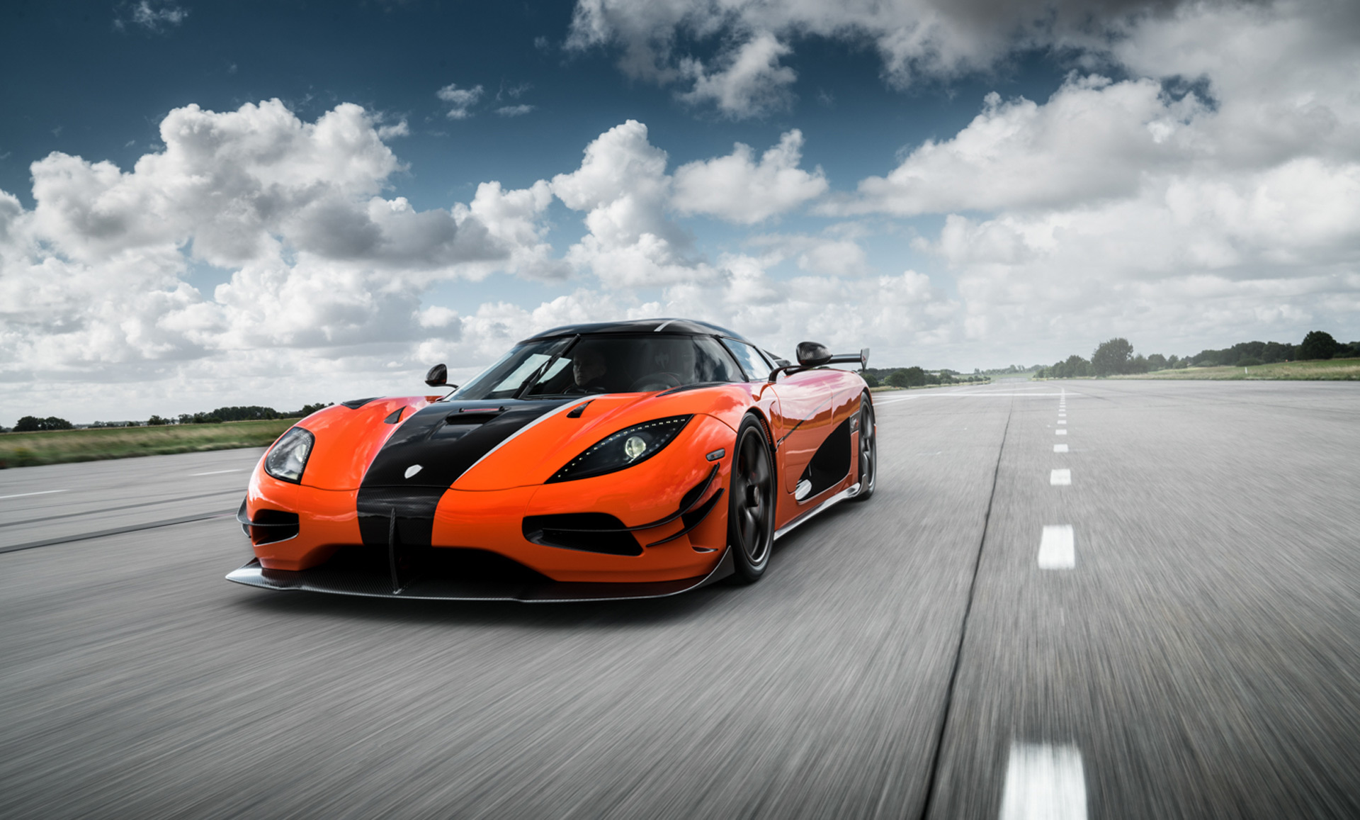 Koenigsegg Agera RS Wallpaper