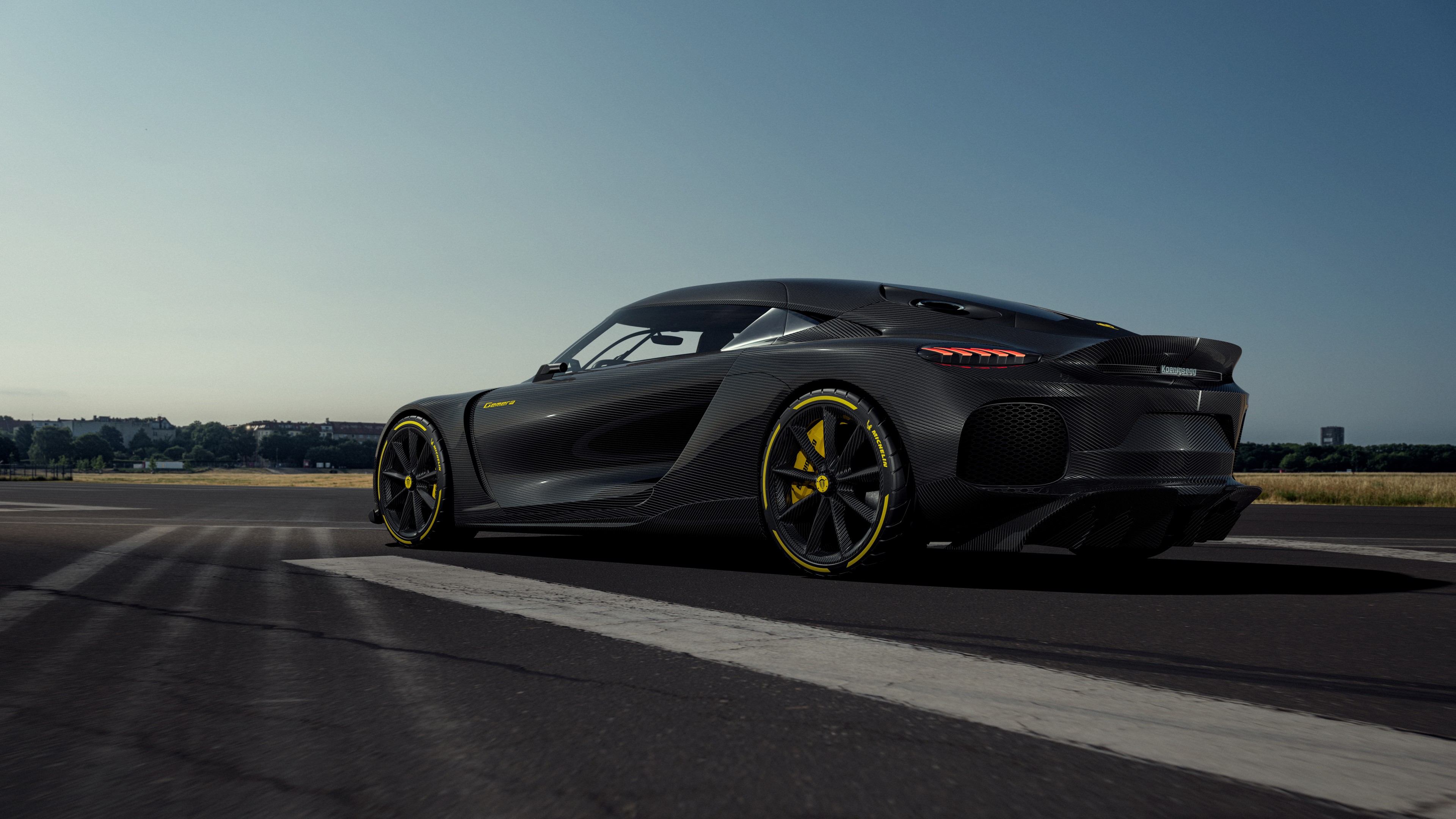 Koenigsegg Gemera Carbon Fiber 4K