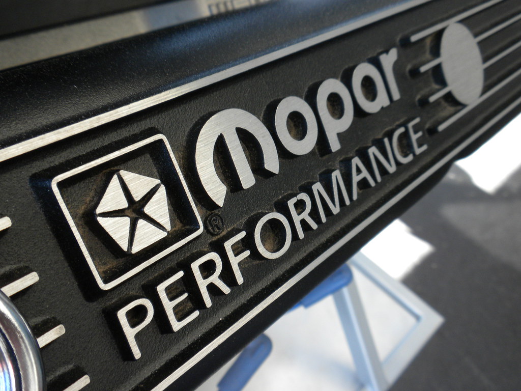 Engine at Mopar DC Rig