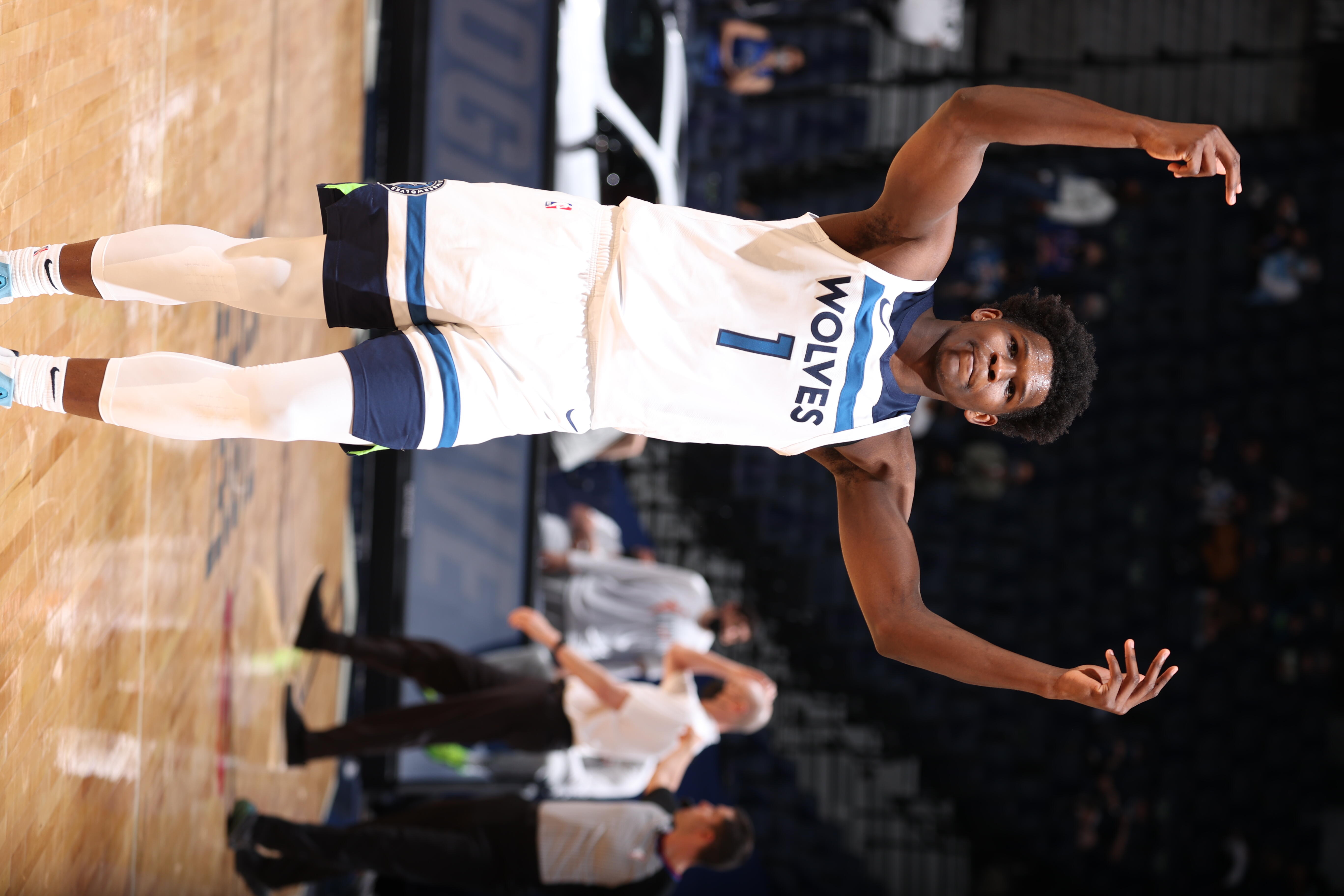 Anthony Edwards Photo