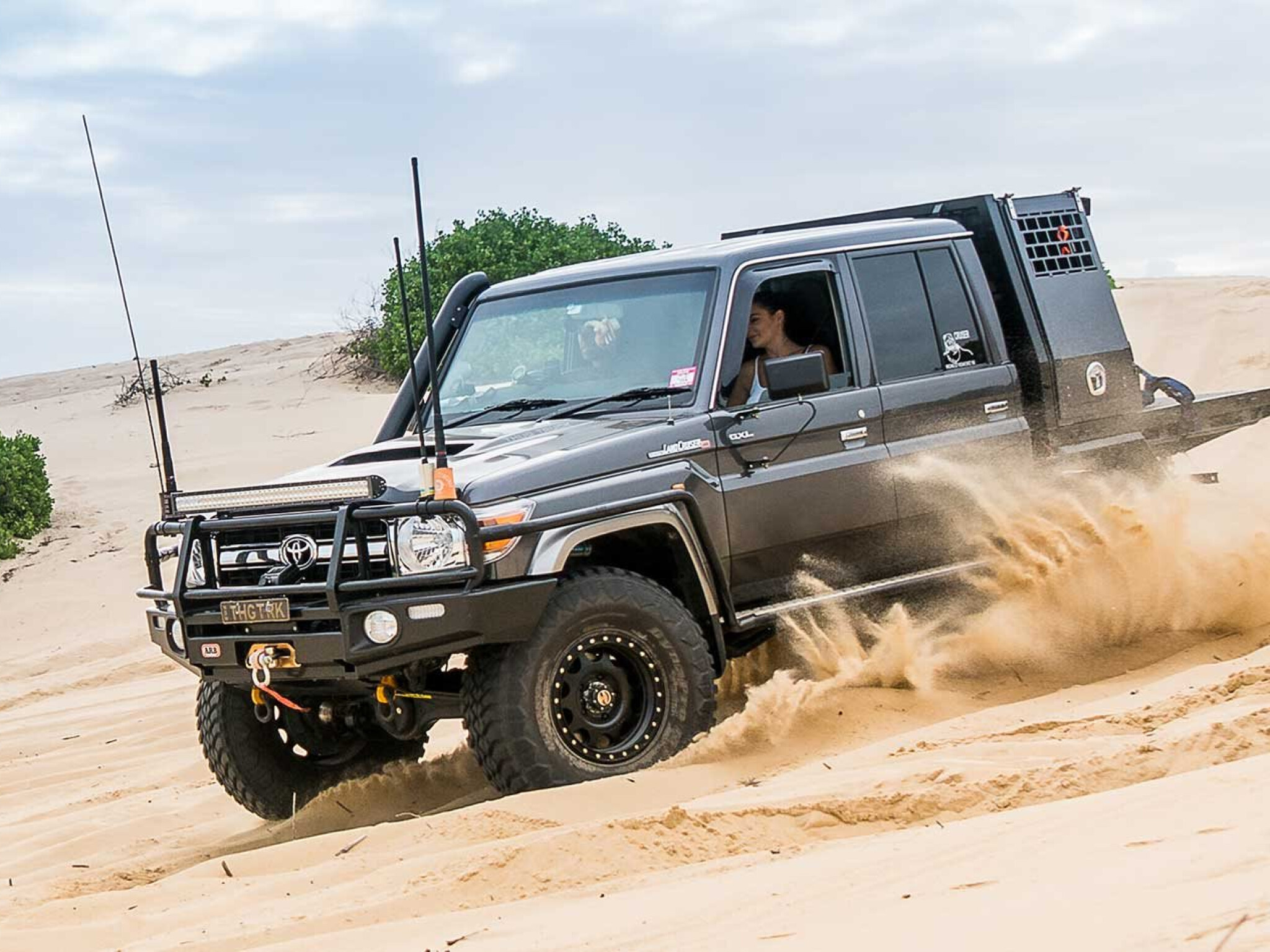 GALLERY: Toyota Land Cruiser 79 Series