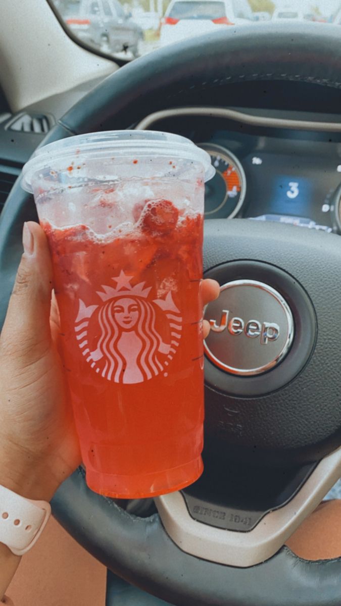 Starbucks strawberry acai lemonade