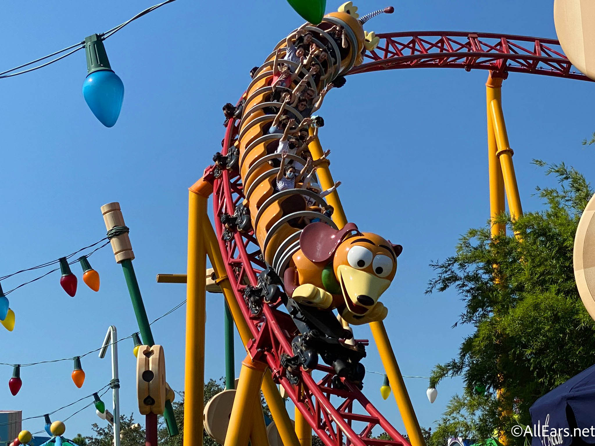 Slinky Dog Dash's Hollywood