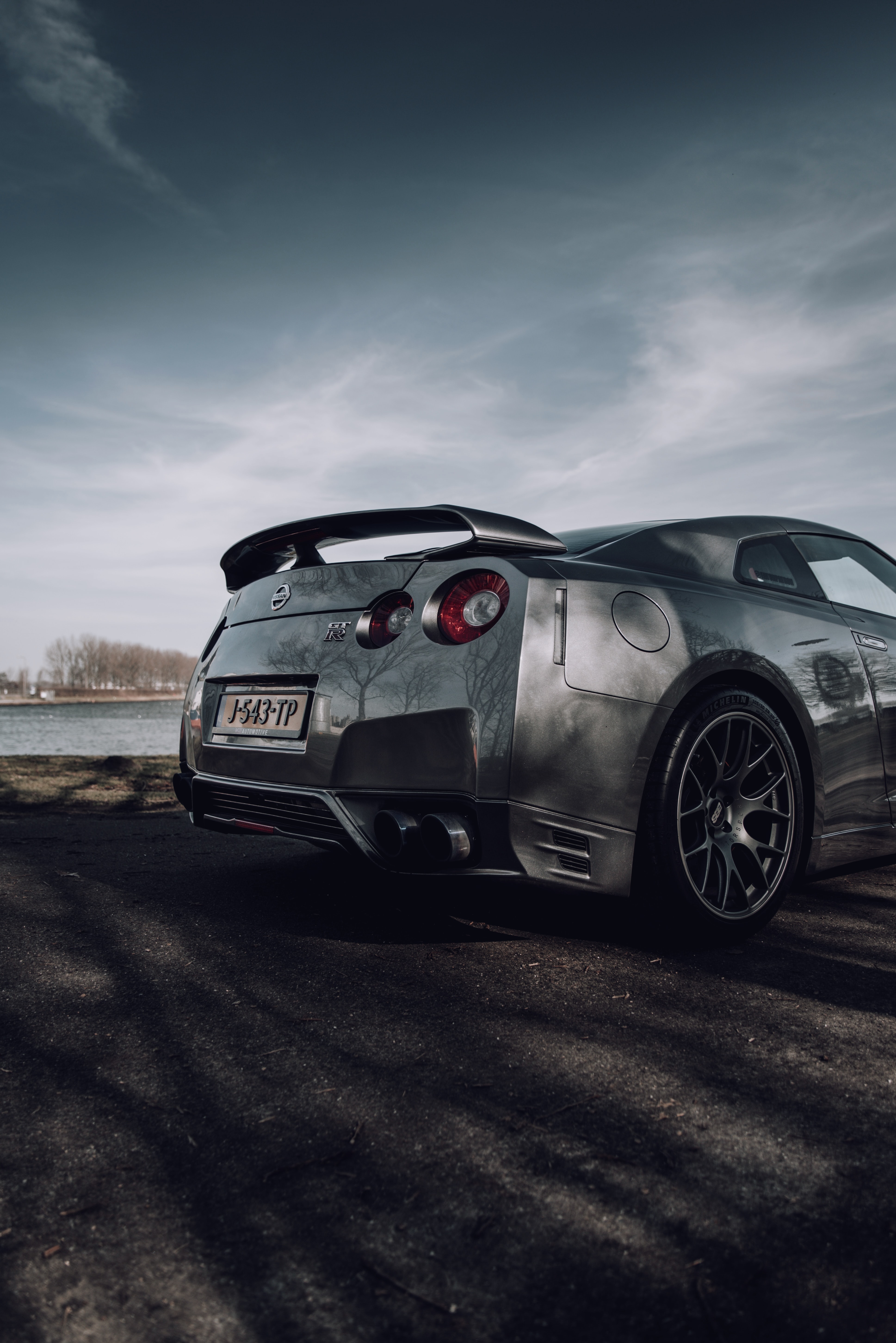 Download Nissan wallpaper for mobile