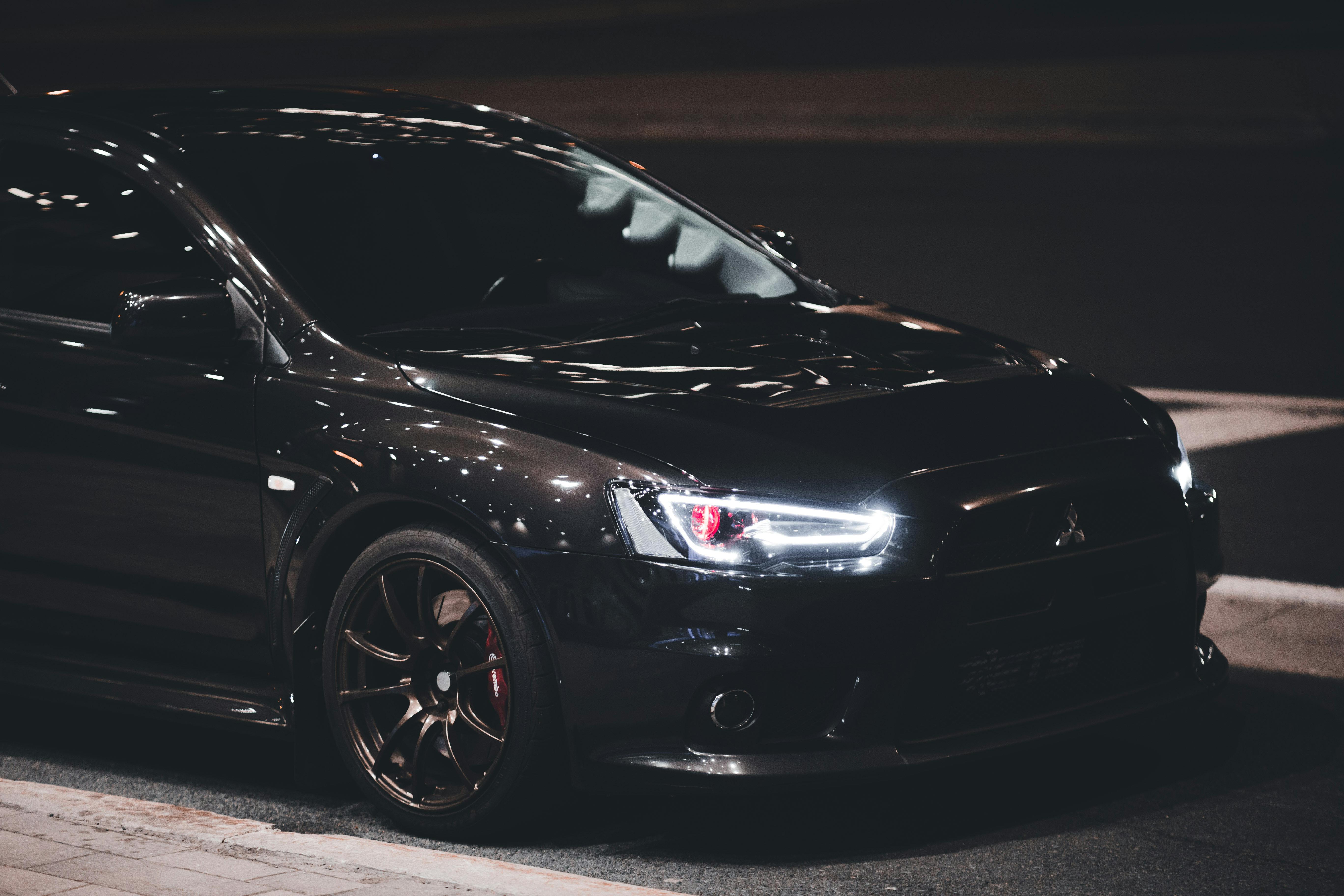 Mitsubishi Lancer Evolution X Photo