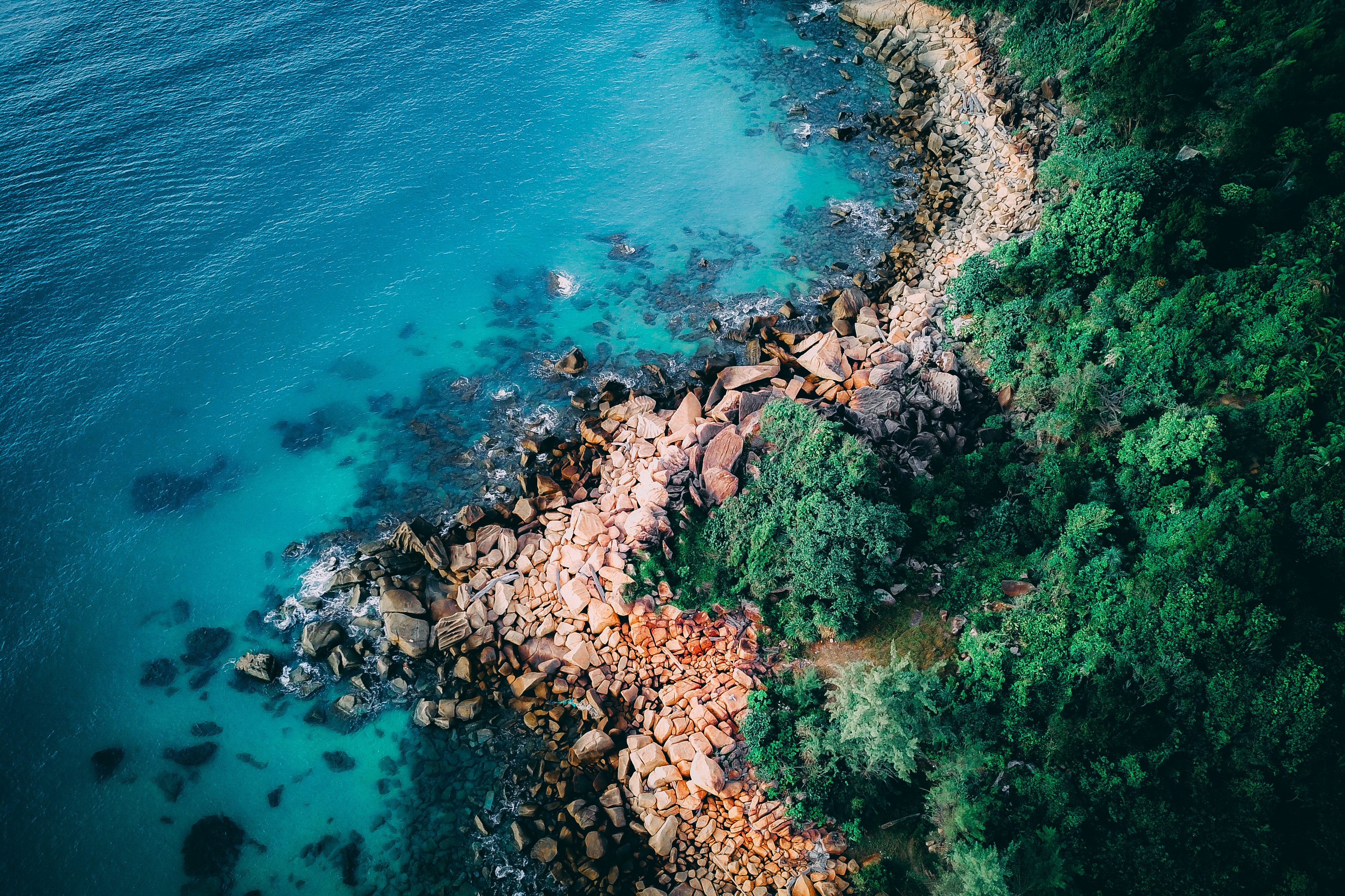 Seashore Wallpaper 4K, Coastline, Rocks