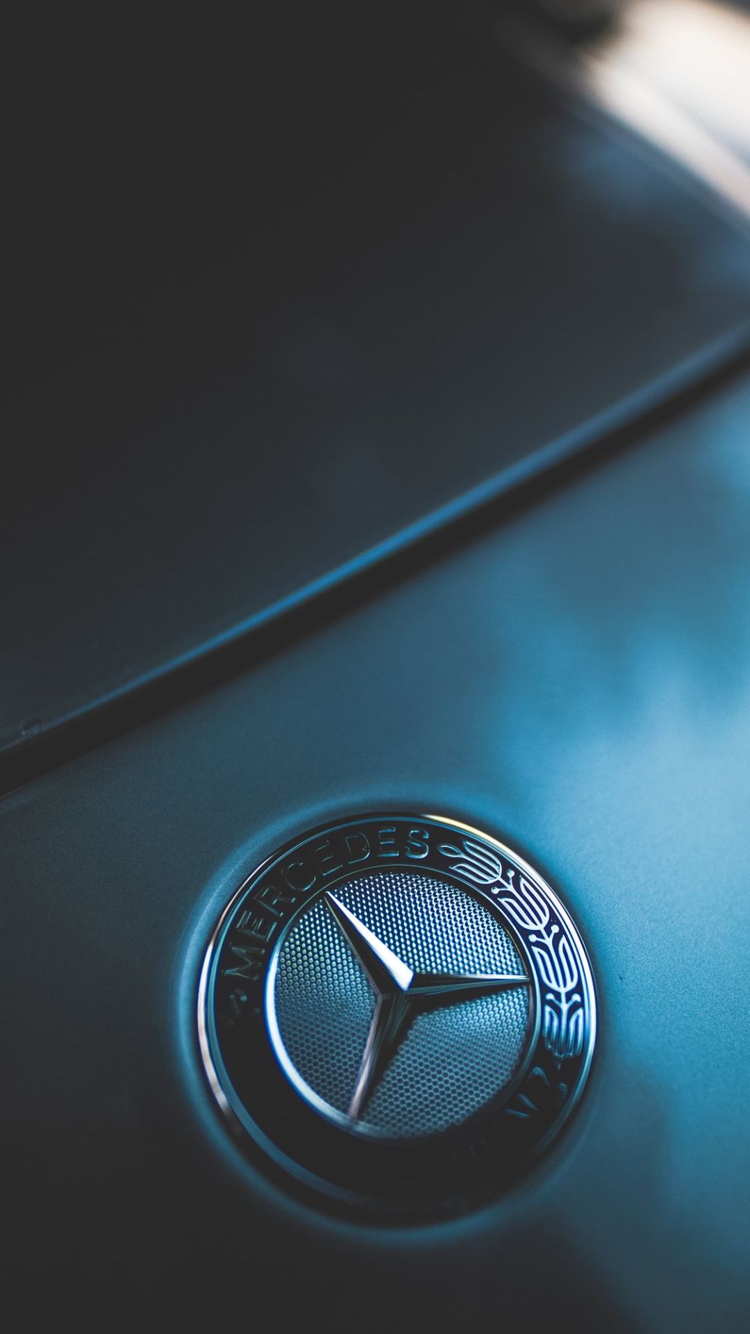 Mercedes Logo iPhone Wallpaper