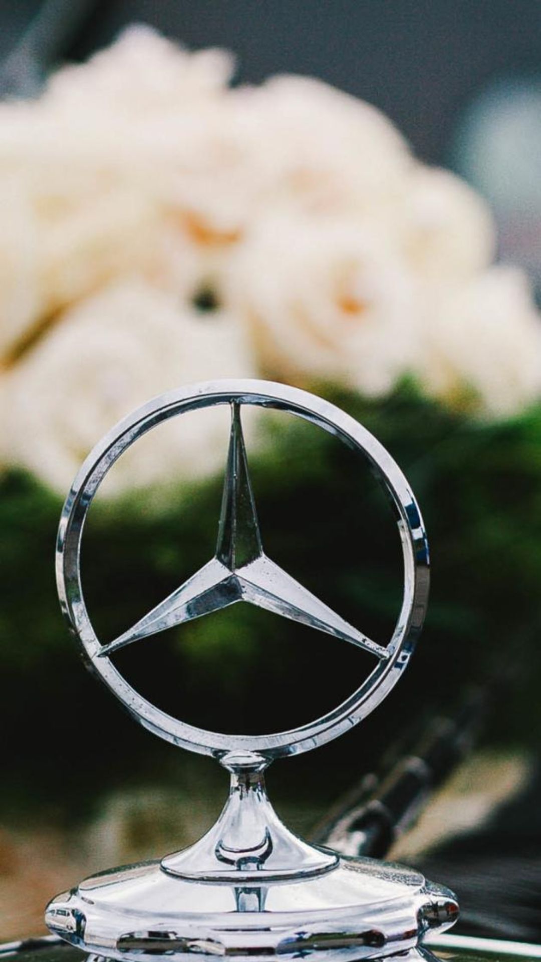 Mercedes Logo iPhone Wallpaper