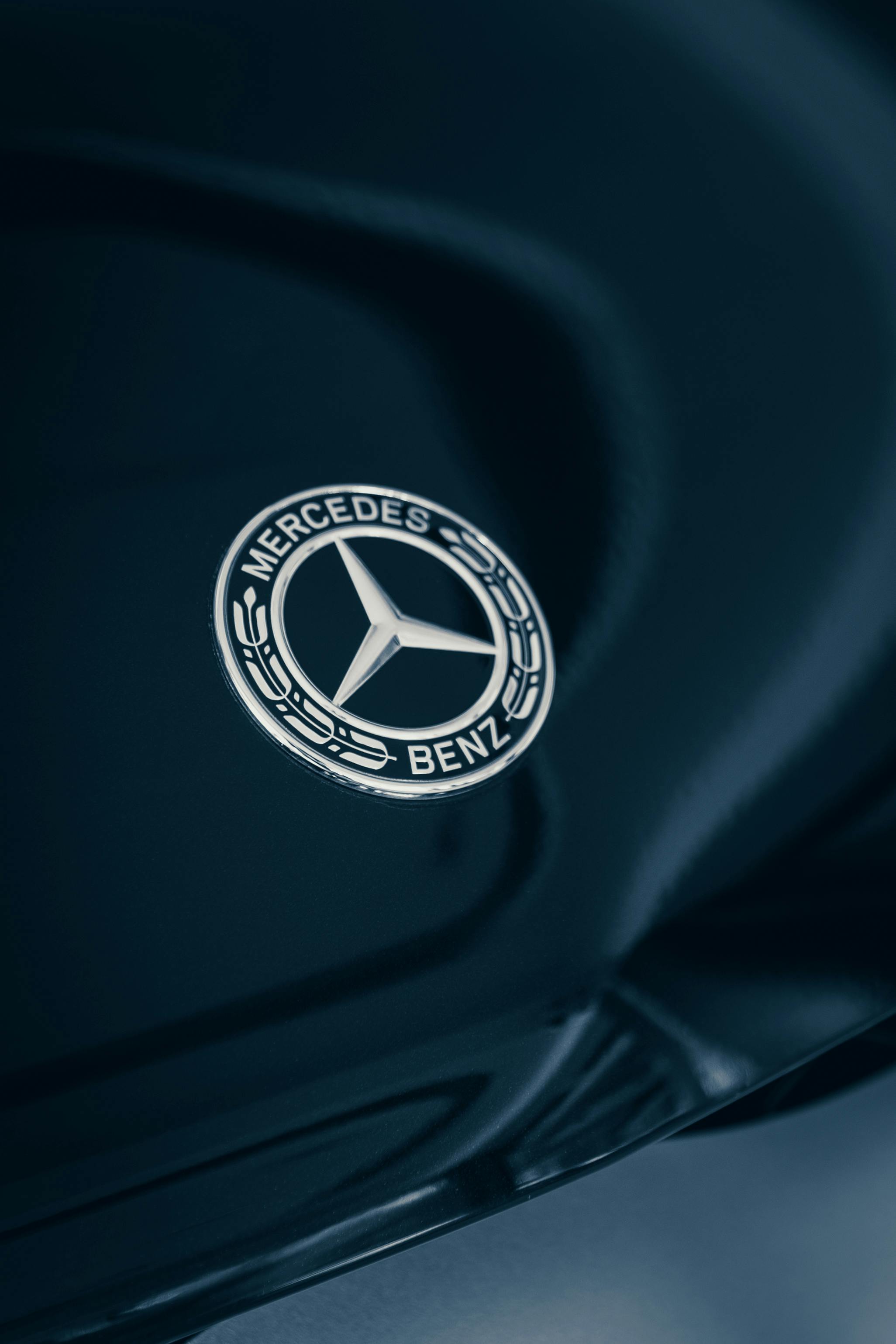 Mercedes Benz Logo · Free