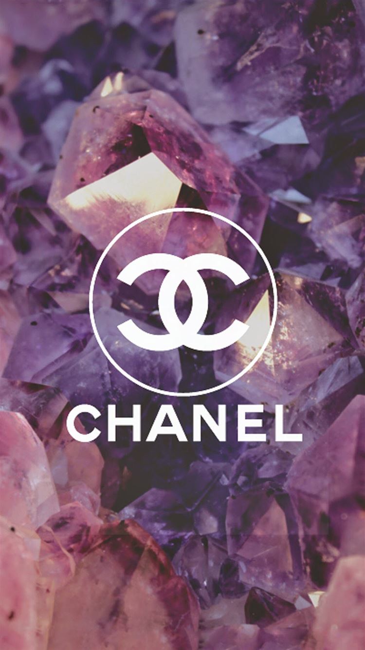 Coco Chanel Logo Diamonds iPhone 8