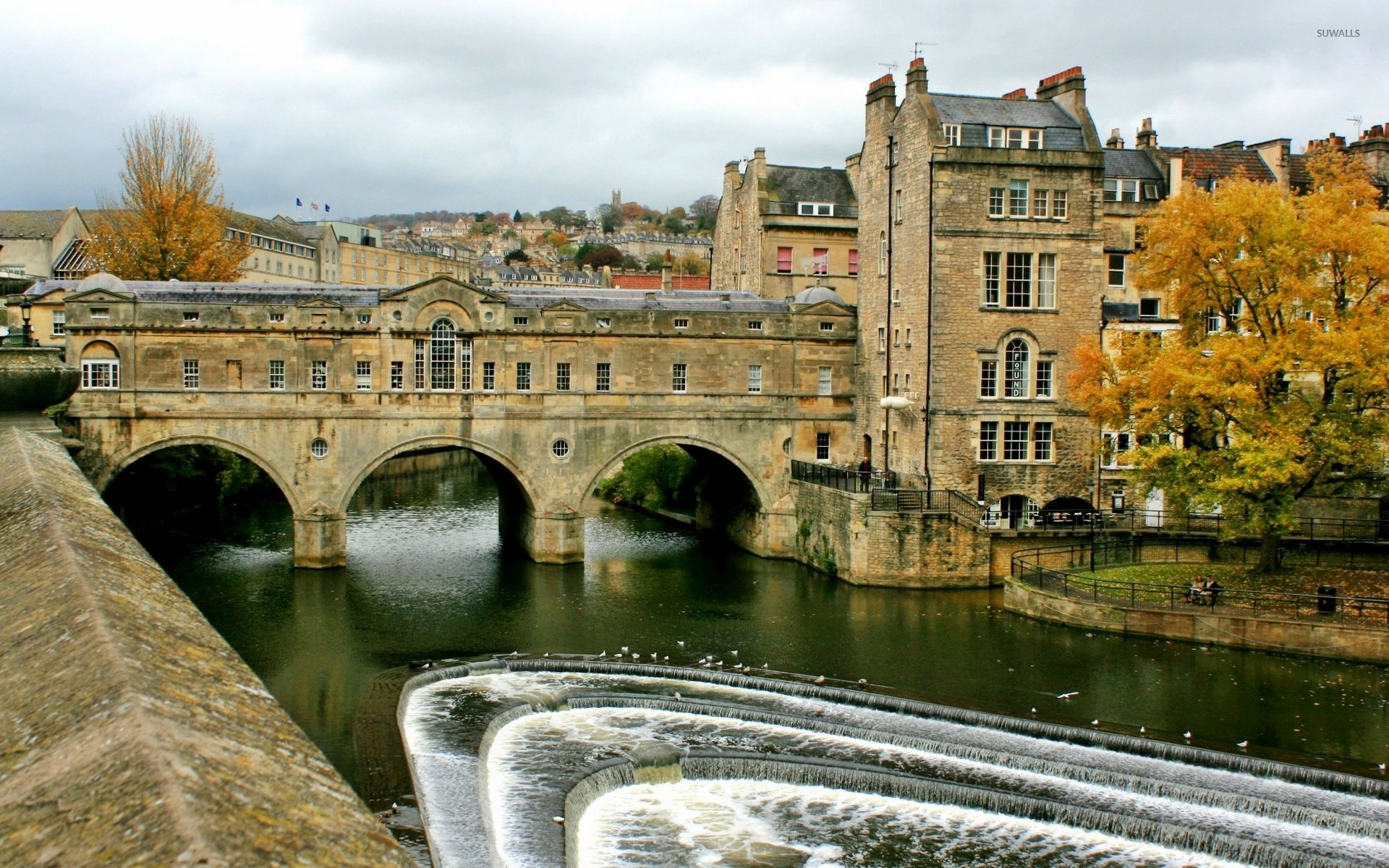 Pulteney Bridge in Bath wallpaper