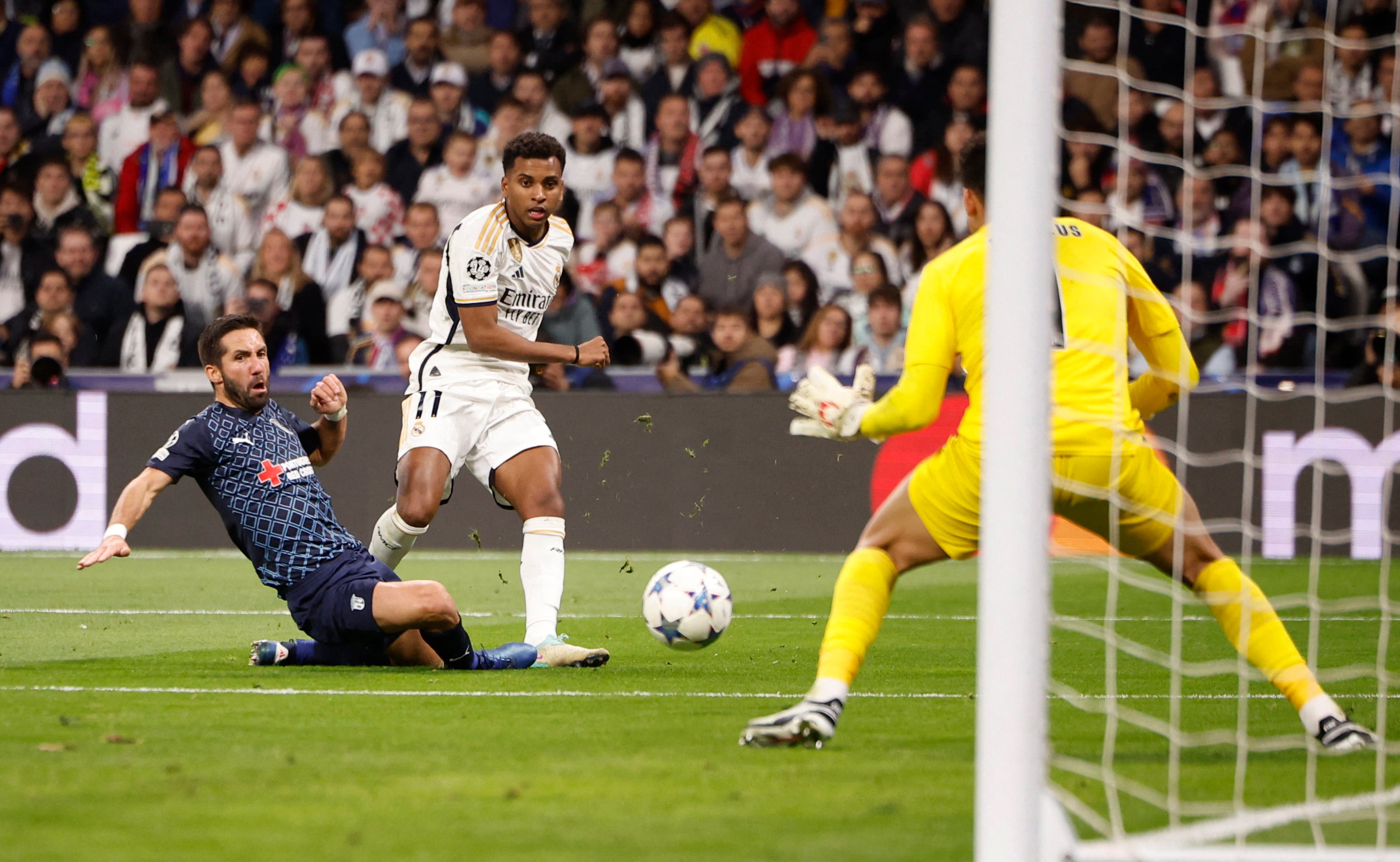 Real Madrid Beat Braga 3 0 To Clinch
