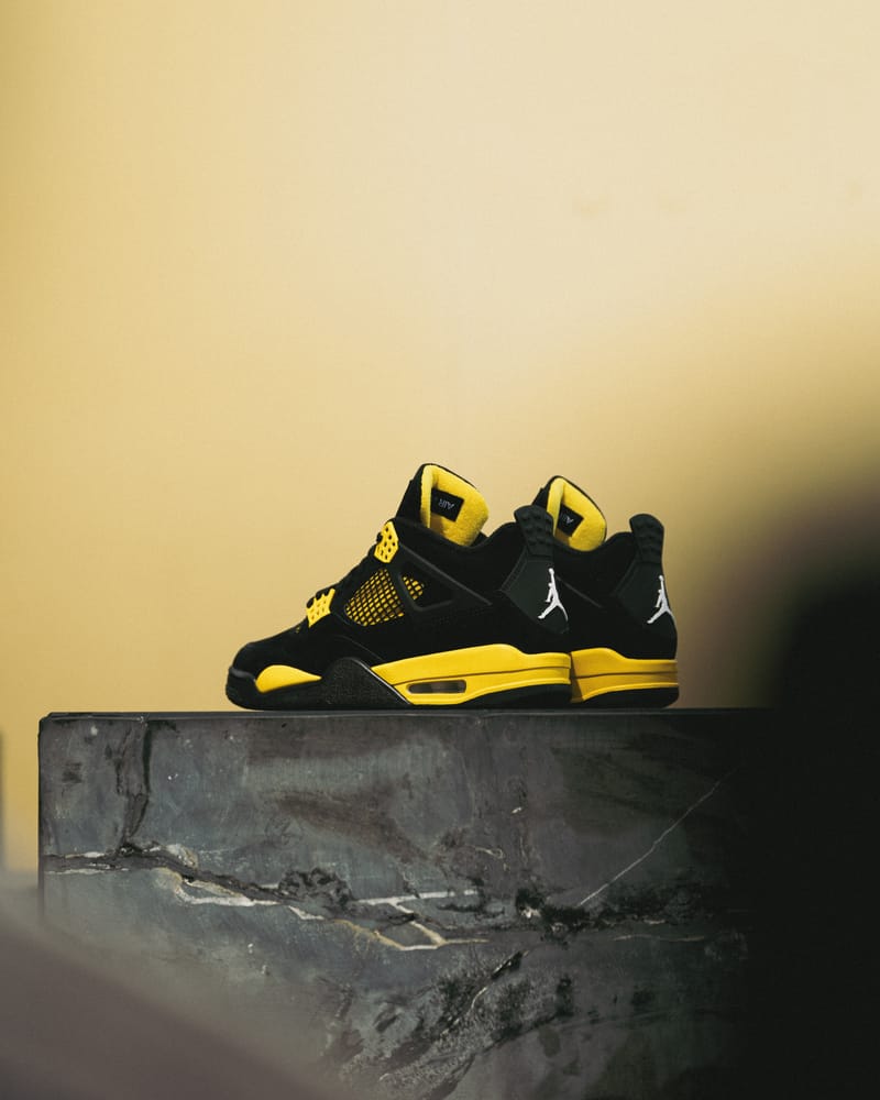 Air Jordan 4 Retro Yellow Thunder