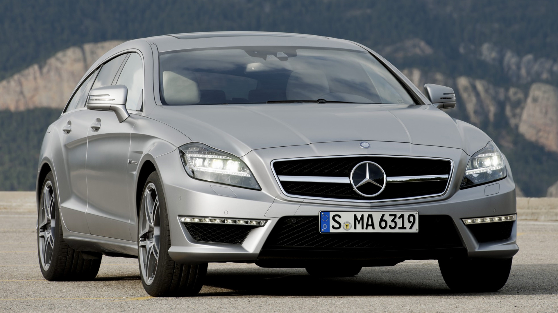 Mercedes Benz CLS 63 AMG Shooting