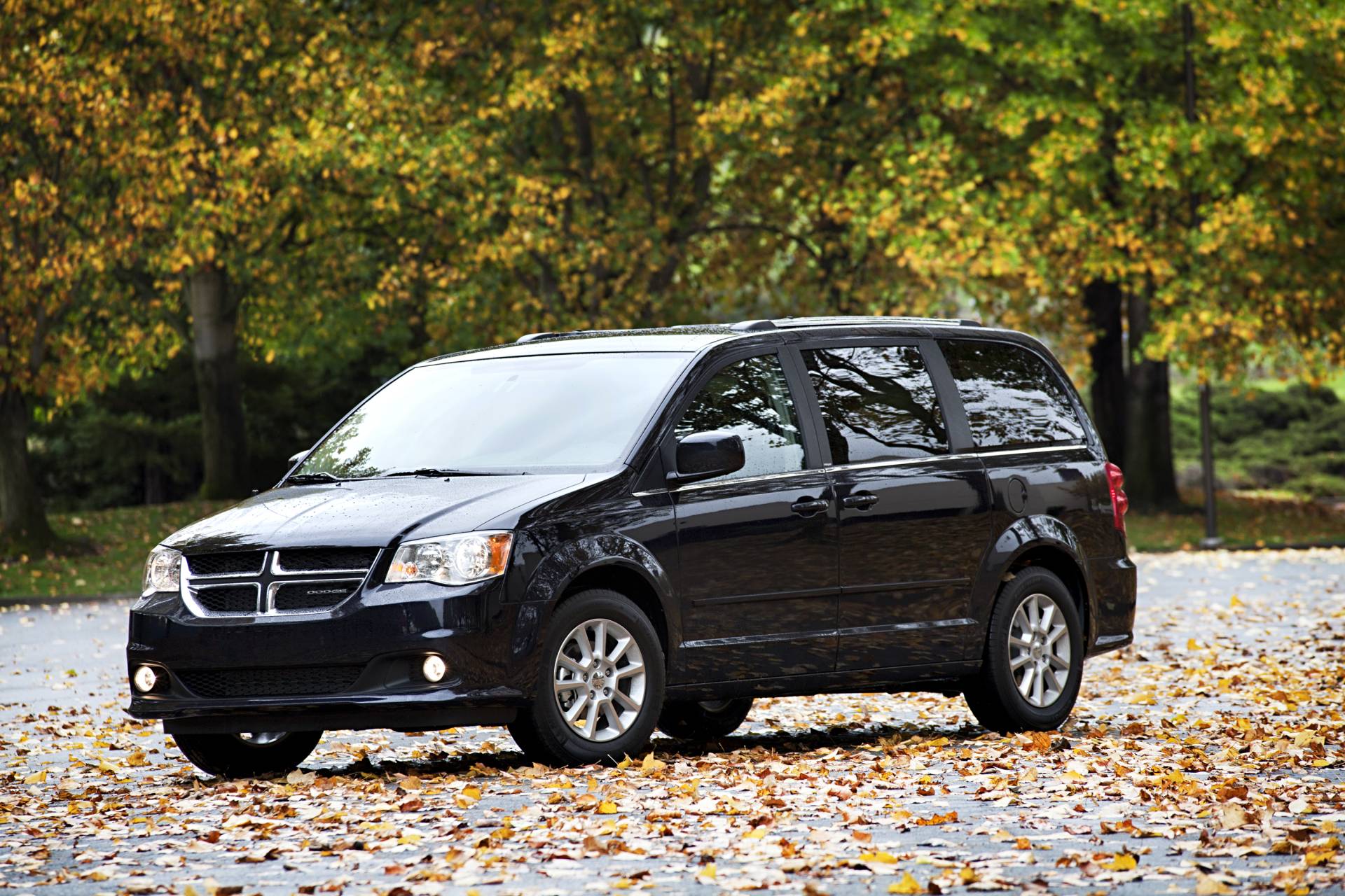 Dodge Grand Caravan Wallpaper HD