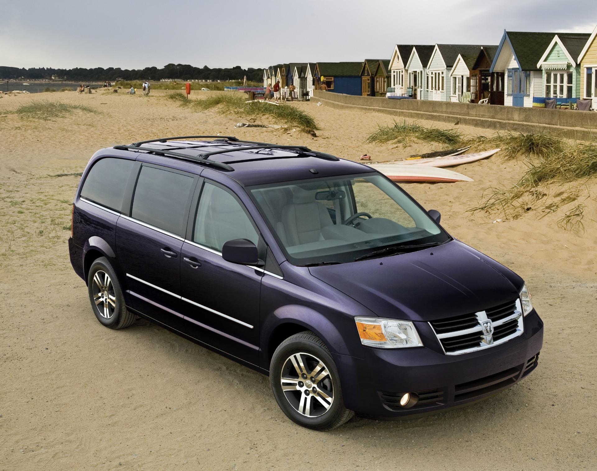 Dodge Grand Caravan Wallpaper HD