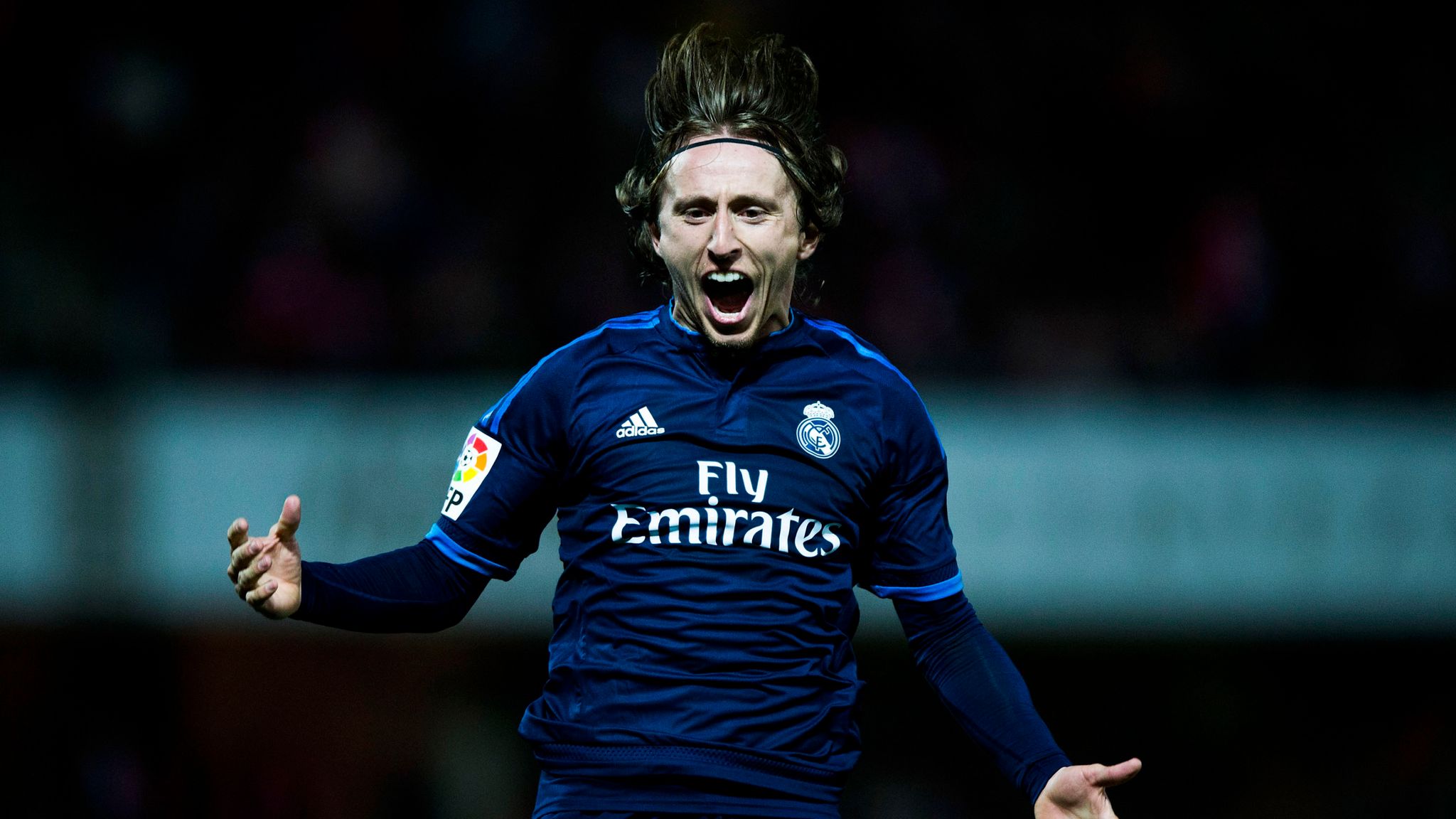 Zinedine Zidane calls for Luka Modric