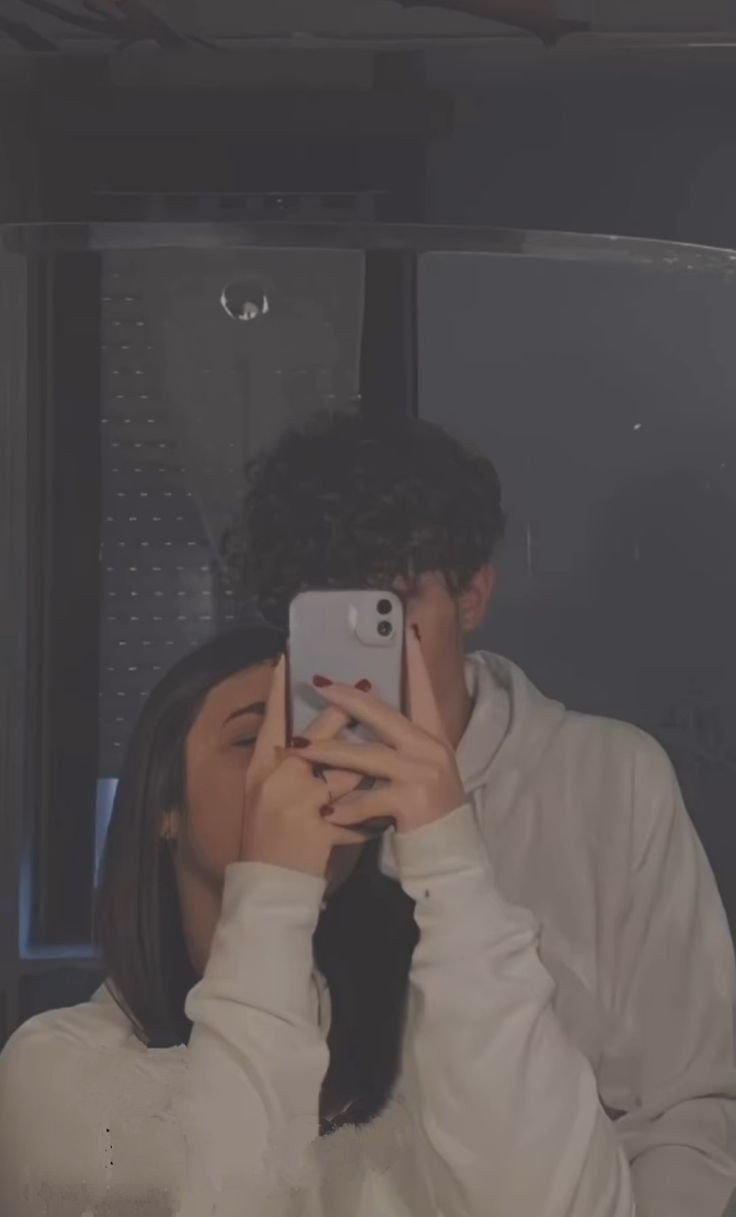 Mirror Selfie Dp, Pics, Image