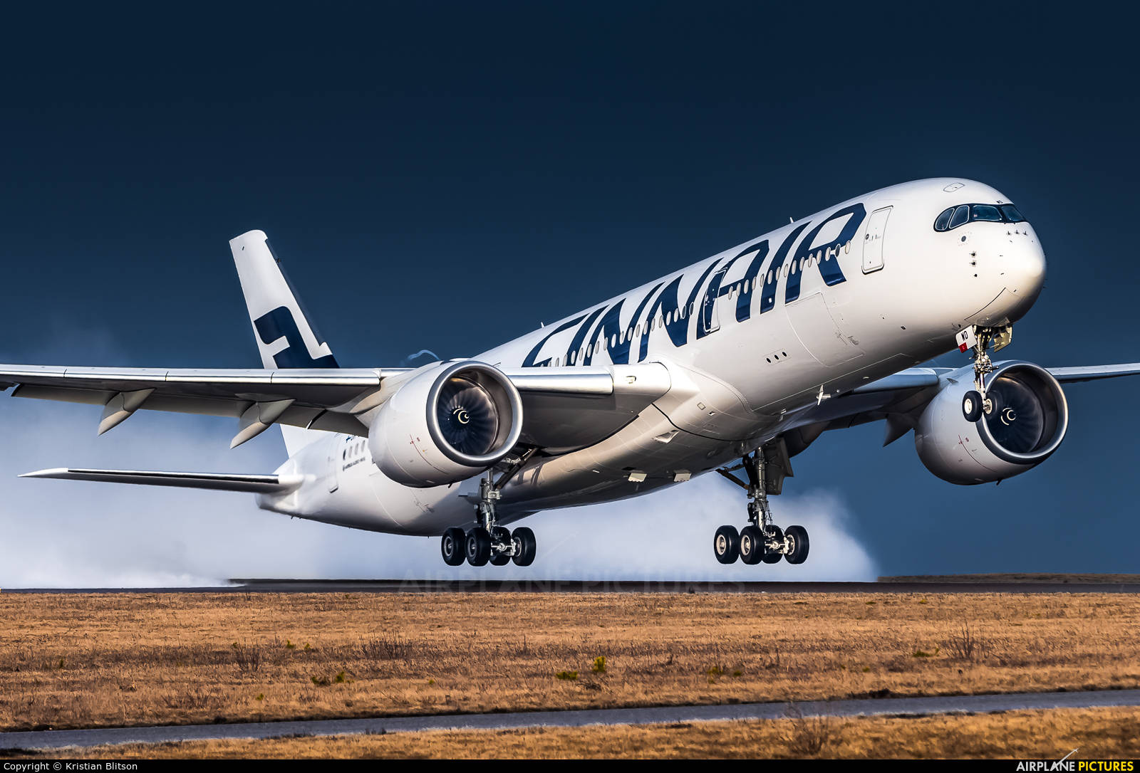 Download Fuselage Finnair Wallpaper