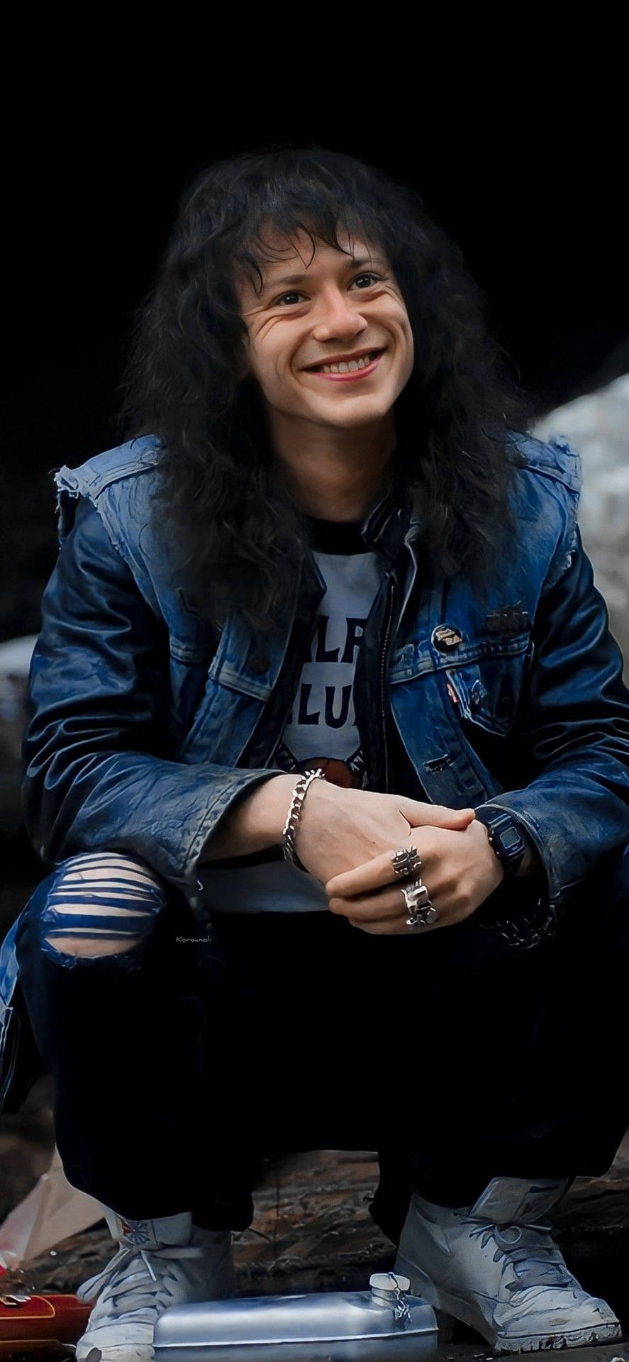 Download free Squatting Eddie Munson